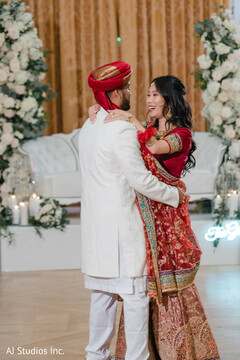 Romance on the Reception Floor Romance on the Reception Floor