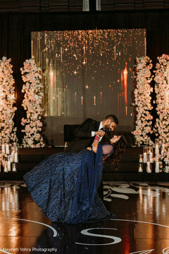 Twinkling Lights, Timeless Romance