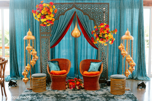 Newlywed Glow in Red & Gold