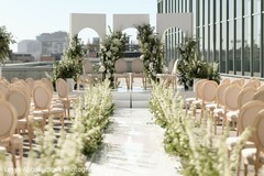 A Sky-High Mandap Moment