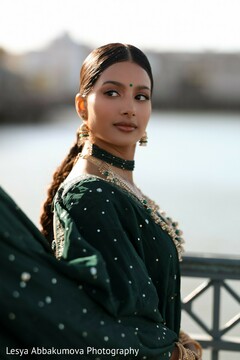 Timeless Green Bridal Glow