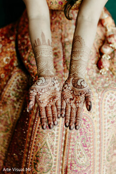 Hands Full of Stories