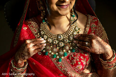 Golden Details and Hennaed Hands: A South Asian Bride’s Beauty