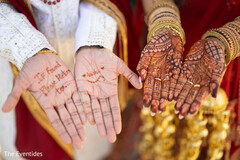 Two Hands, One Story