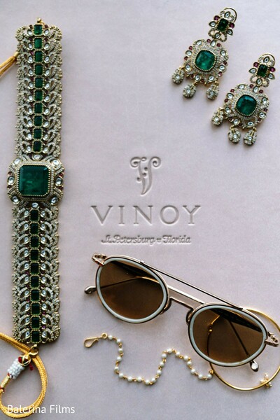 Emerald Accents & Golden Details