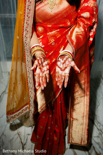 Henna Tells Her Story