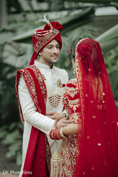 romantic portraits,bride and groom,wedding portraits,close up,candid moments,luxury wedding,pre ceremony,wedding fashion,couple photography,south asian wedding