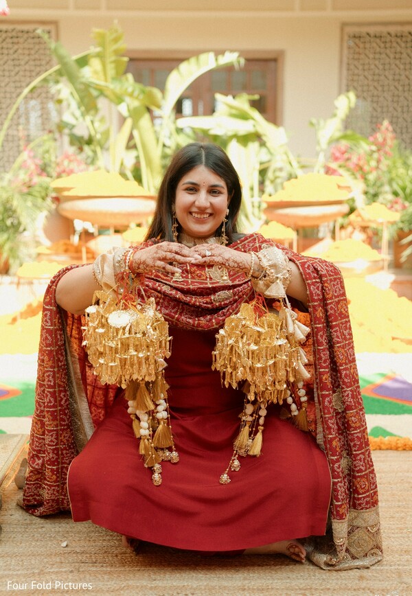 kaleeras,pre wedding,bridal accessories,bridal portraits,south asian bride,mehndi celebration,wedding details,traditional attire,candid smile,indian wedding