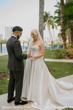 Elegant Strapless Gown for a Tropical Outdoor Wedding Photo Session