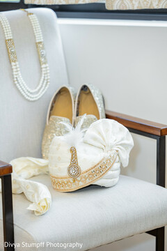 Groom's Elegant White and Gold Turban with Embellished Shoes