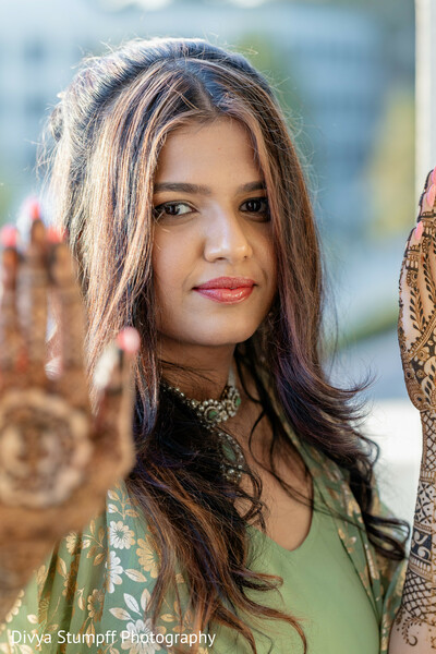 mehndi,henna design,intricate patterns,choker,half-up hairstyle