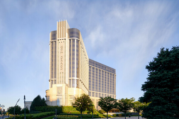 mgm grand,building exterior,architecture,trees