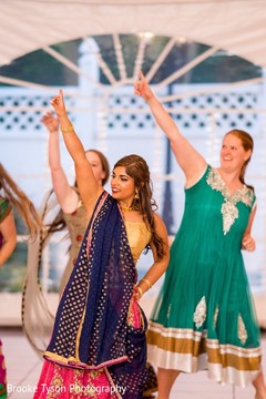 Sangeet Sangeet
