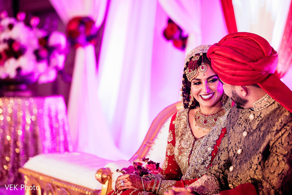 Beautiful Pakistani Couple Bride Dulha Dulhan Groom On Marriage For  Backgrounds, indian couple bride HD wallpaper | Pxfuel