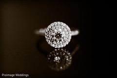 See the bride's beautiful ring See the bride's beautiful ring