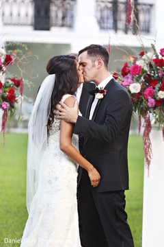 Ceremony kiss Ceremony kiss