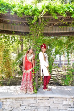 Bride and Groom Fusion Wedding Day Portrait bride and groom portrait,indian wedding day portrait,bride and groom outdoor photography,bride and groom outdoors,indian bride and groom portrait,indian fusion wedding day portrait