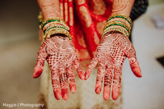 Inspiring bridal menhdi design. Inspiring bridal menhdi design.