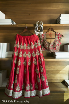 Perfect red indian bride wedding outfit. Perfect red indian bride wedding outfit.
