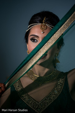 Take a look at this gorgeous bride. Take a look at this gorgeous bride.
