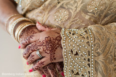 Lovely Bridal mehndi designs Lovely Bridal mehndi designs