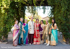 Bride and Groom with Wedding Party Bride and Groom with Wedding Party