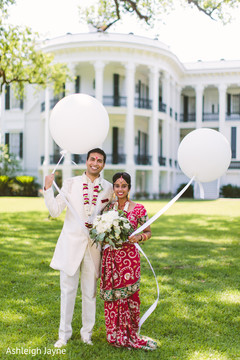 Indian Bride and Groom Portrait Indian Bride and Groom Portrait