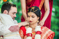 Indian Bride and Groom Wedding Day Potrait Indian Bride and Groom Wedding Day Potrait
