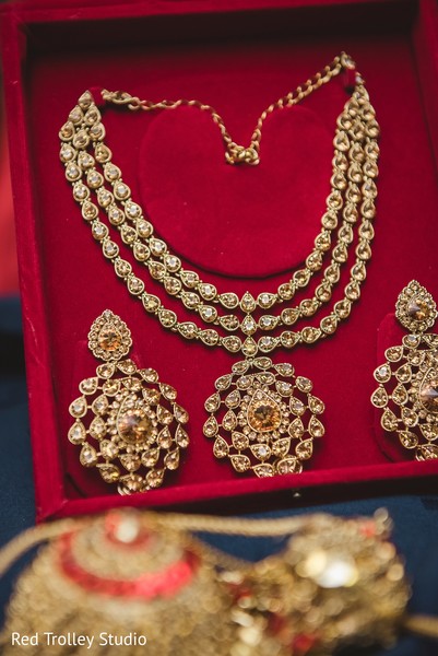 indian wedding jewelry,indian bridal jewelry,indian wedding necklace