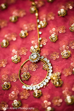 Indian bride nose ring. indian bride accessories,indian bridal jewelry,indian bride