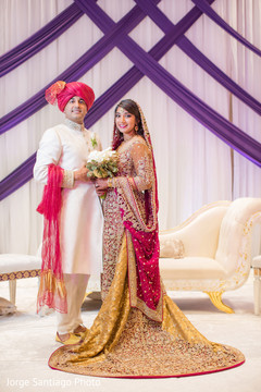 Indian Bride and Groom Portrait Indian Bride and Groom Portrait