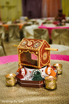 Mini Palanquin table centerpiece. Mini Palanquin table centerpiece.