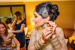 Lovely indian bride jewelry indian bridal jewelry,bride bangles,bridal tikka,indian bridal fashions