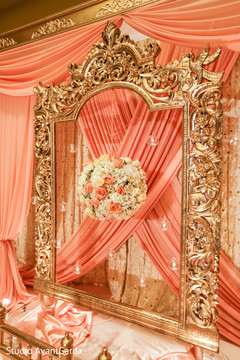 Amazing hanging floral arrangement Amazing hanging floral arrangement
