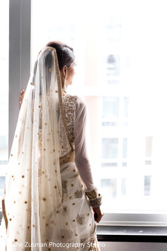 Gorgeous white and gold veil Gorgeous white and gold veil
