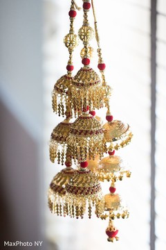 Indian bride's kaleera design. Indian bride's kaleera design.