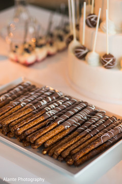 Pretzel and chocolate treats pretzel treat,indian wedding treats,sweet and salty treats