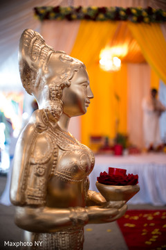 Traditional decor Traditional decor