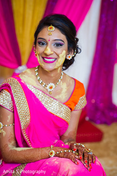 Beautiful maharani in pink sari Beautiful maharani in pink sari